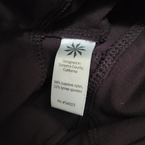 Athleta High Waisted Metro Leggings W/ Front & Back Pockets Plum Size XS - Picture 9 of 13